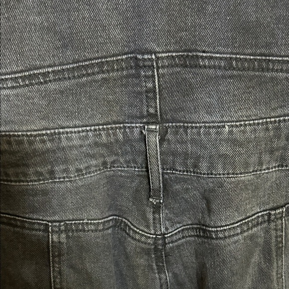Guess Black Denim Jacket with Zipper Details - Picture 10 of 10